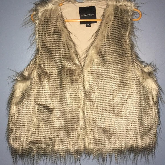 Maurices Jackets & Blazers - Cropped fur vest